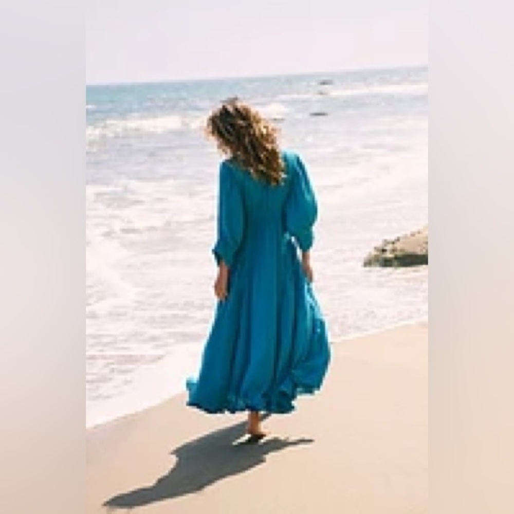 FREE PEOPLE
Just Like Paradise Maxi Color: Blue Moon - Picture 2 of 7